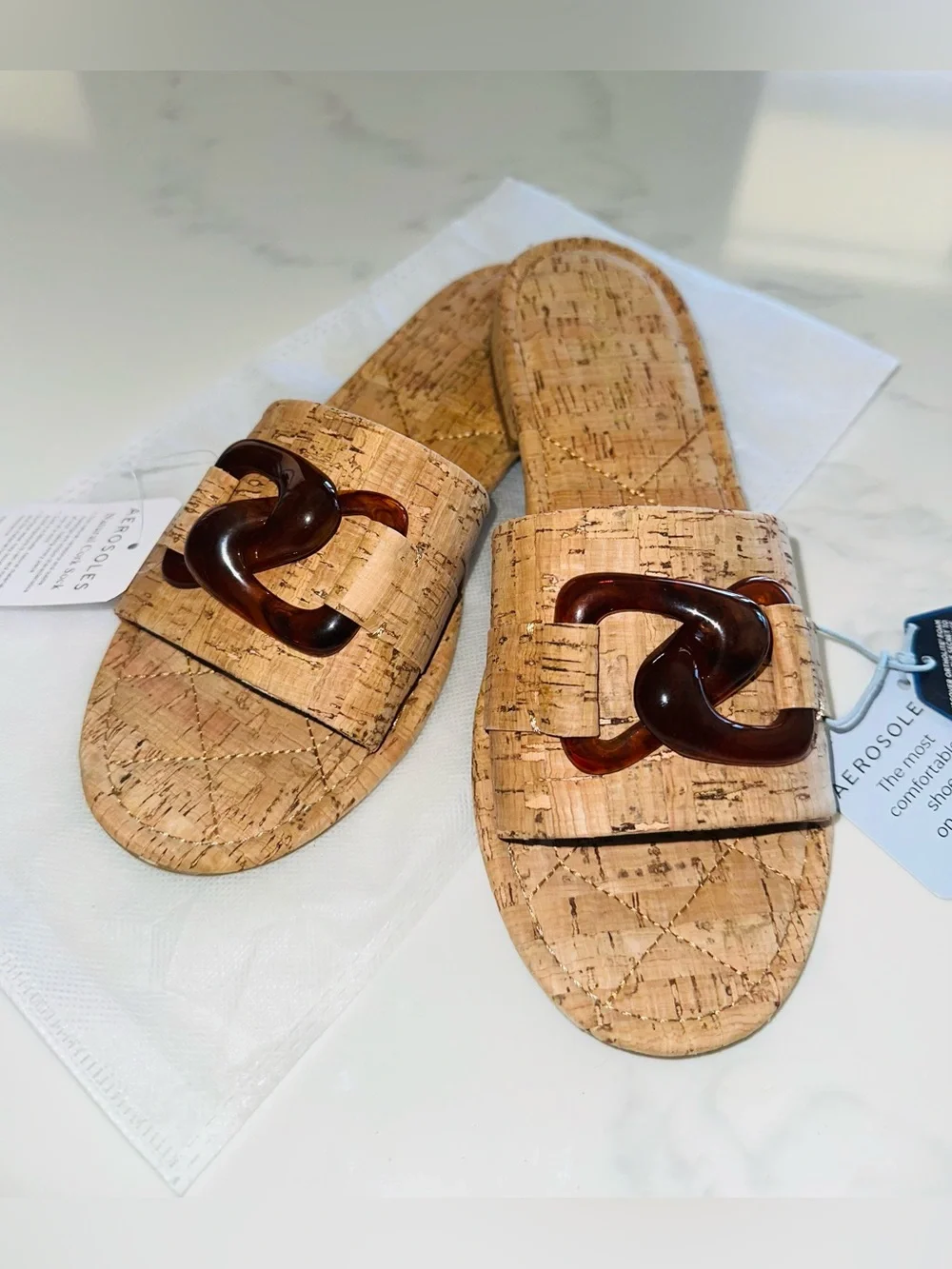 AEROSOLES size cork